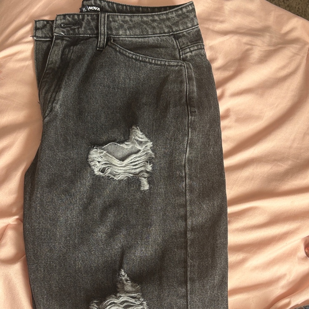 Fashion Nova Gray Distressed Ankle Jeans